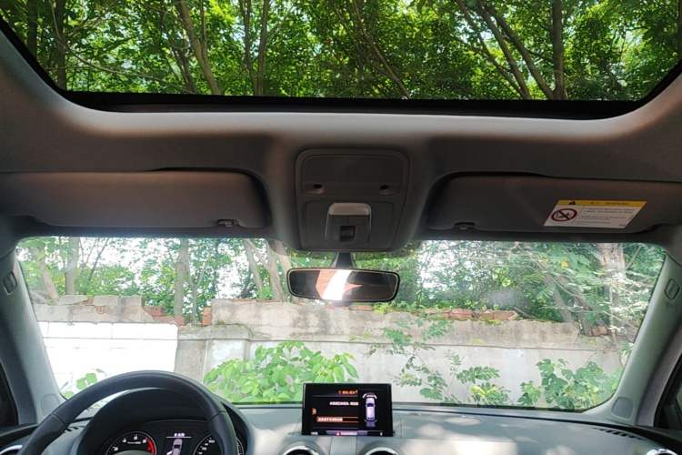 Used Audi A3 2020 Sportback 35 TFSI Fashion Edition China VI Emission Standard Headliner