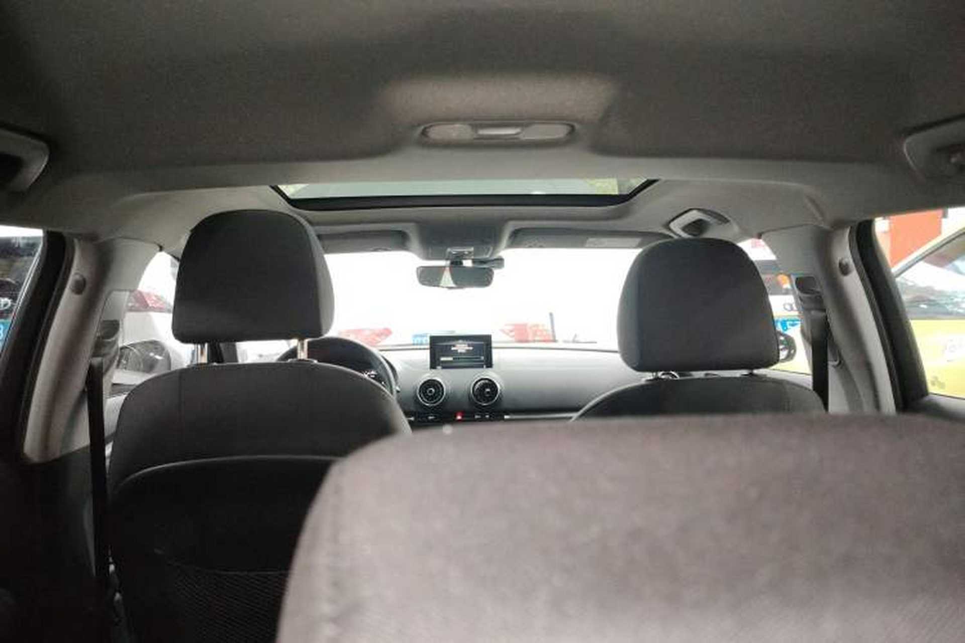 Used Audi A3 2020 Restyled Sportback 35 TFSI Entry-Level China VI Emission Standard Headliner