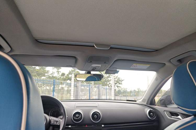 Used Audi A3 2020 Limousine 35 TFSI Fashion Edition China VI Emission Standard Headliner