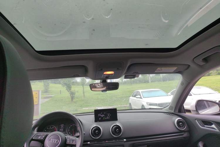 Used Audi A3 2020 Sportback 35 TFSI Fashion Edition China VI Emission Standard Headliner