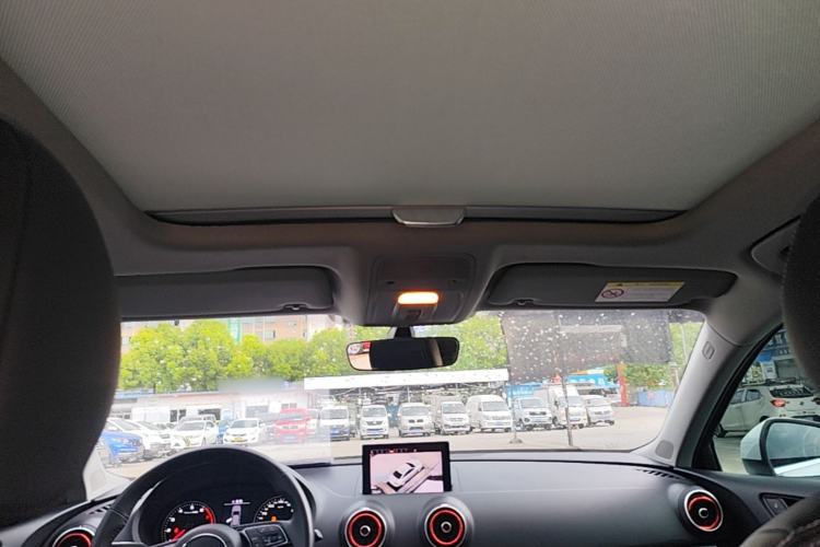 Used Audi A3 2020 Restyled Sportback 35 TFSI Entry-Level China VI Emission Standard Headliner