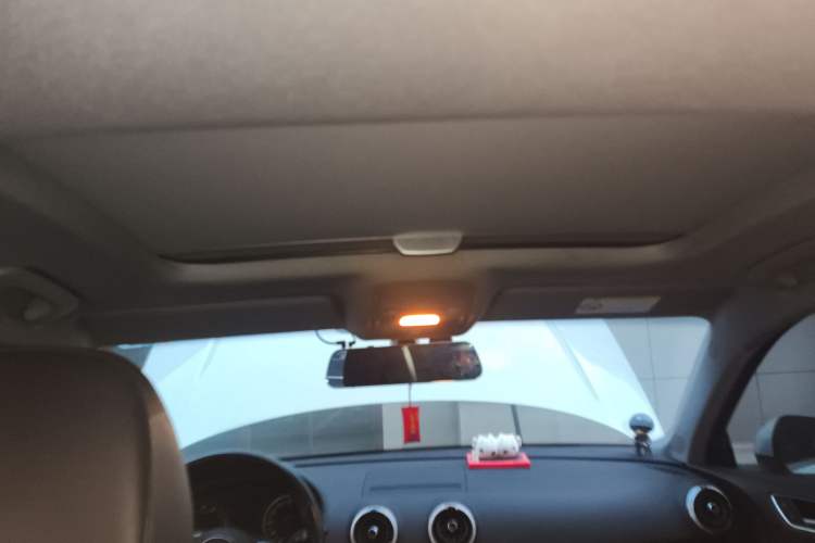 Used Audi A3 2020 Limousine 35 TFSI Fashion Edition China V Emission Standard Headliner