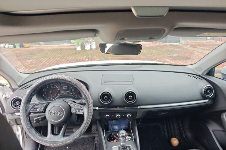 Used Audi A3 2020 Limousine 35 TFSI Ambition China VI Headliner