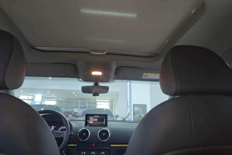 Used Audi A3 2020 Sportback 35 TFSI Fashion Edition China VI Emission Standard Headliner