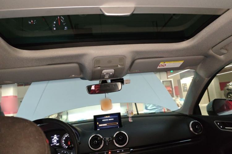 Used Audi A3 2020 Limousine 35 TFSI Fashion Edition China VI Emission Standard Headliner