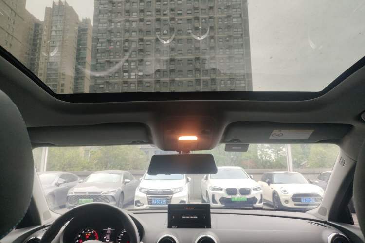 Used Audi A3 2020 Limousine 35 TFSI Fashion Edition China VI Emission Standard Headliner