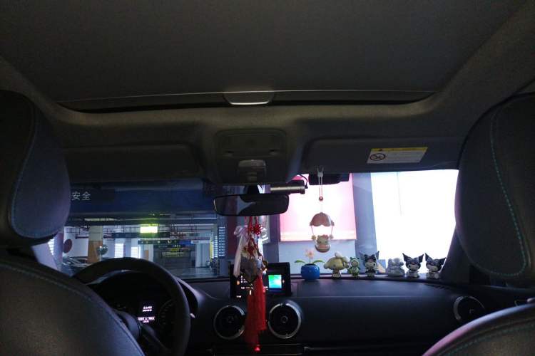 Used Audi A3 2020 Limousine 35 TFSI Fashion Edition China VI Emission Standard Headliner