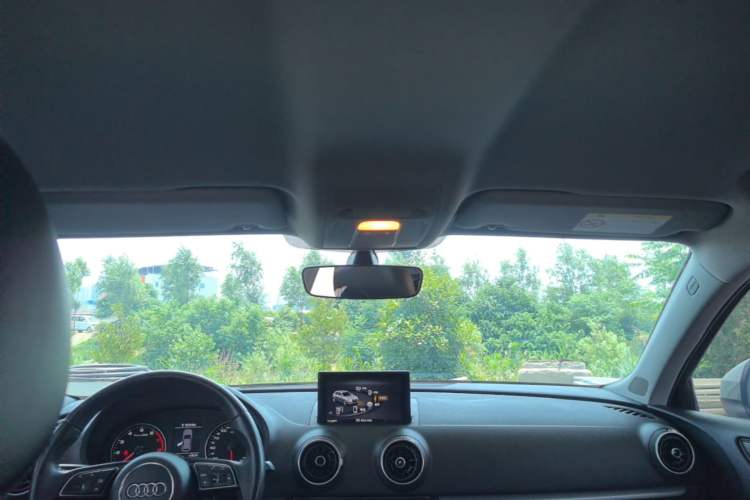 Used Audi A3 2020 Restyled Sportback 35 TFSI Entry-Level China VI Emission Standard Headliner
