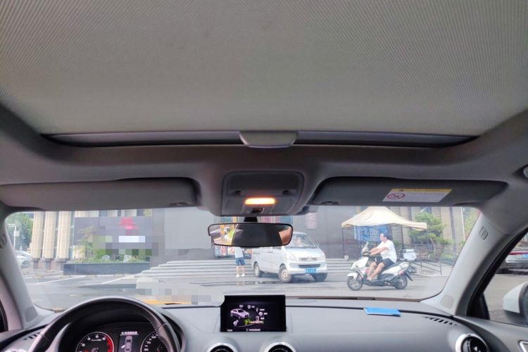 Used Audi A3 2020 Limousine 35 TFSI Fashion Edition China VI Emission Standard Headliner