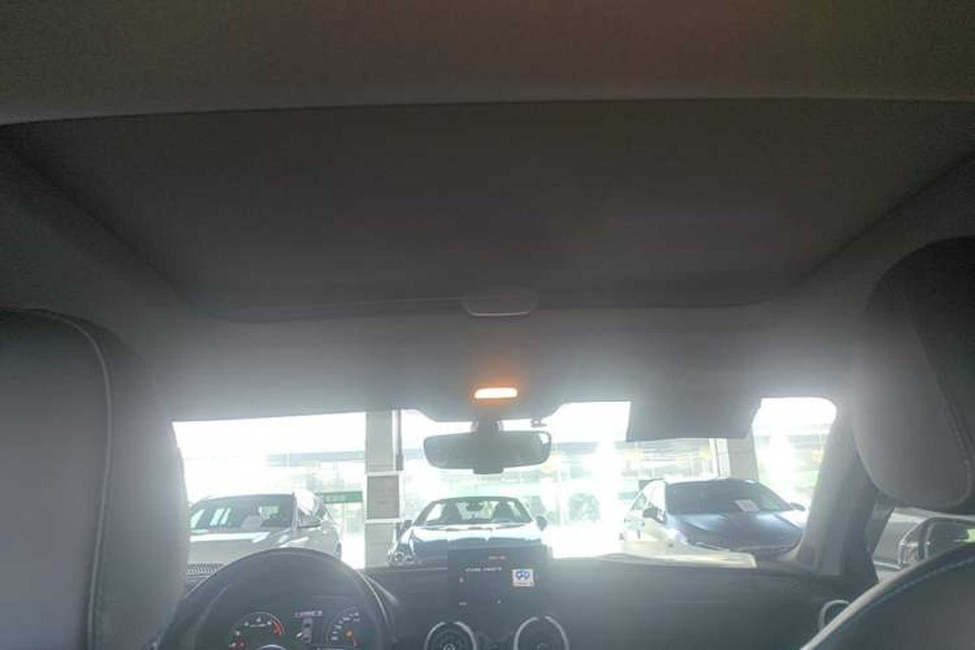 Used Audi A3 2020 Limousine 35 TFSI Fashion Edition China VI Emission Standard Headliner