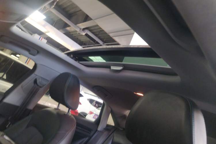 Used Audi A3 2020 Limousine 35 TFSI Fashion Edition China VI Emission Standard Headliner