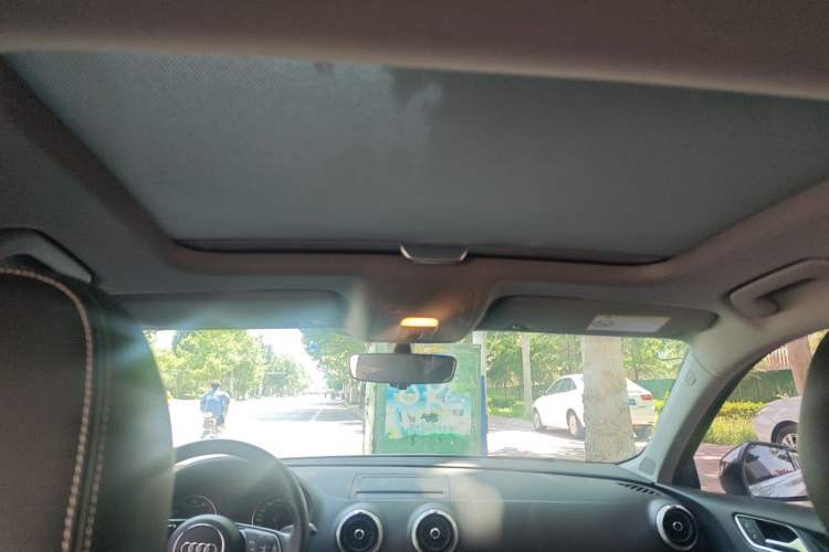 Used Audi A3 2020 Sportback 35 TFSI Fashion Edition China VI Emission Standard Headliner