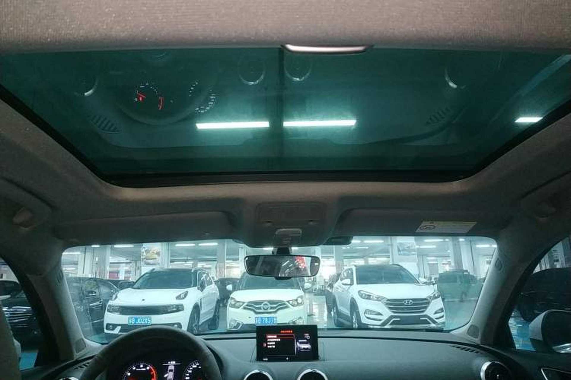 Used Audi A3 2020 Sportback 35 TFSI Fashion Edition China VI Emission Standard Headliner