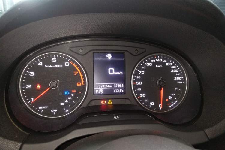 Used Audi A3 2020 Limousine 35 TFSI Fashion Edition China VI Emission Standard Instrument Cluster