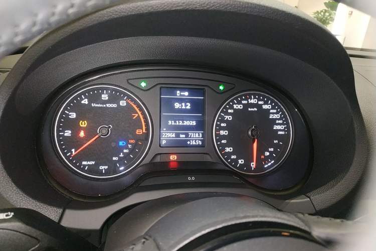 Used Audi A3 2020 Restyled Sportback 35 TFSI Entry-Level China VI Emission Standard Instrument Cluster