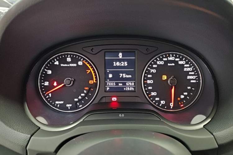 Used Audi A3 2020 Limousine 35 TFSI Fashion Edition China VI Emission Standard Instrument Cluster