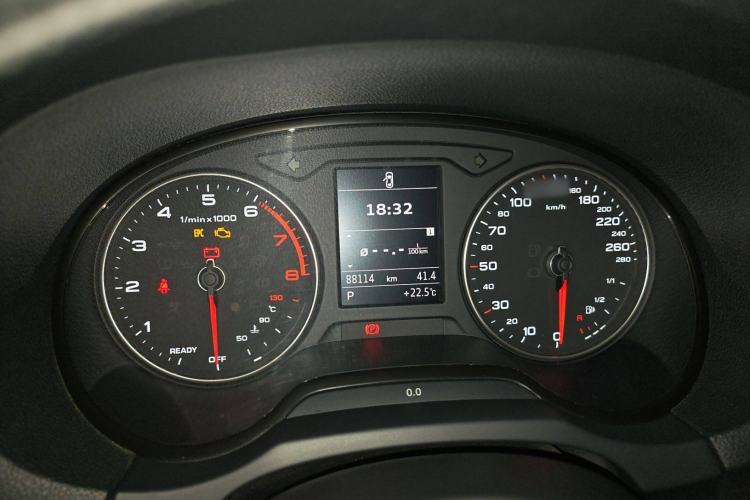 Used Audi A3 2020 Restyled Sportback 35 TFSI Entry-Level China VI Emission Standard Instrument Cluster