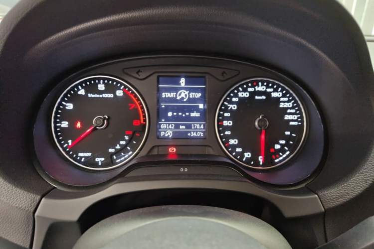 Used Audi A3 2020 Limousine 35 TFSI Fashion Edition China VI Emission Standard Instrument Cluster