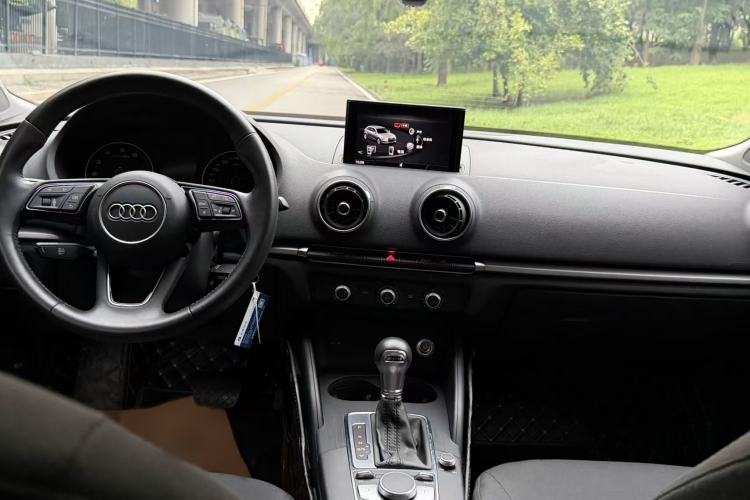 Used Audi A3 2020 Restyled Sportback 35 TFSI Entry-Level China VI Emission Standard Interior 1