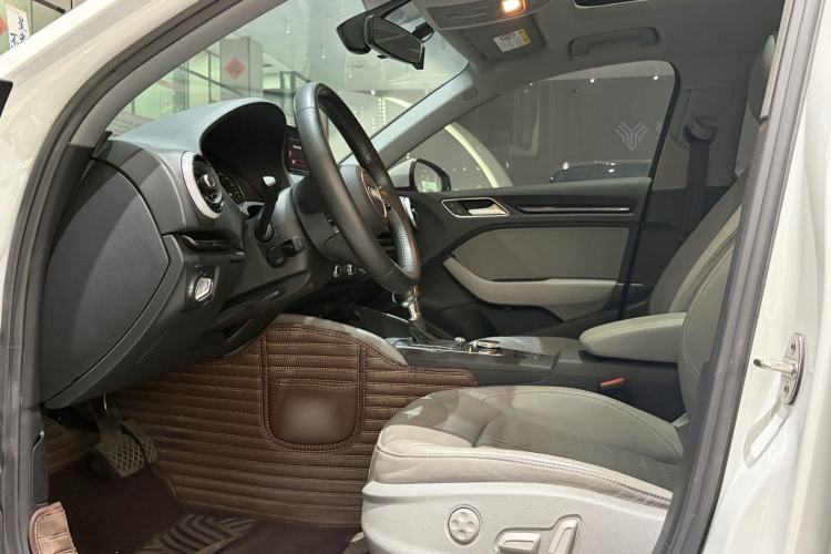 Used Audi A3 2020 Limousine 35 TFSI Fashion Edition China VI Emission Standard Interior 1