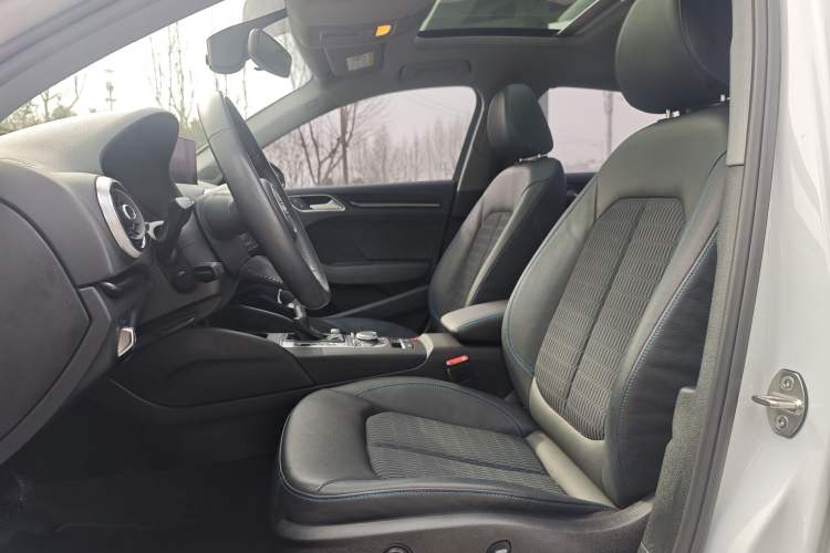 Used Audi A3 2020 Limousine 35 TFSI Fashion Edition China VI Emission Standard Interior 1