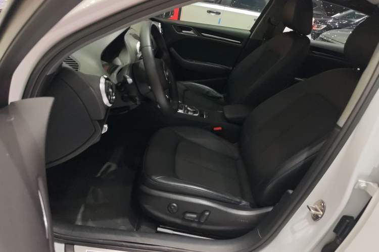 Used Audi A3 2020 Limousine 35 TFSI Fashion Edition China VI Emission Standard Interior 1
