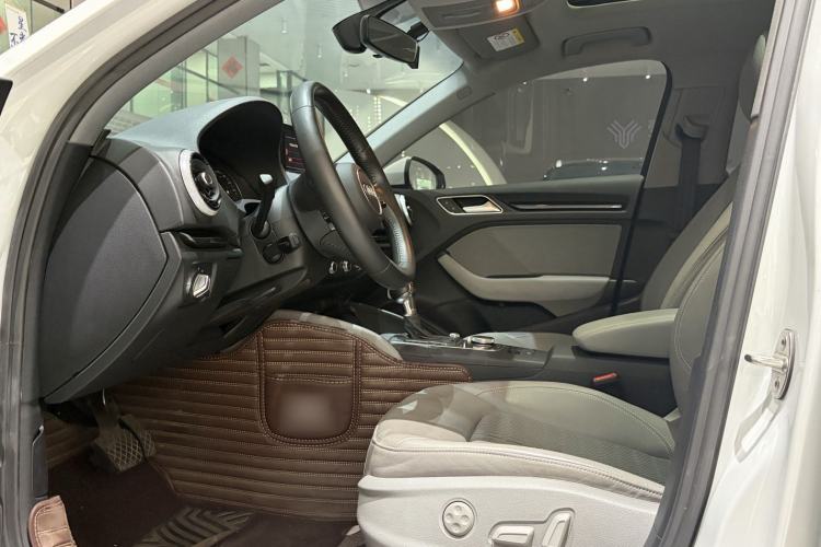 Used Audi A3 2020 Limousine 35 TFSI Fashion Edition China VI Emission Standard Interior 1