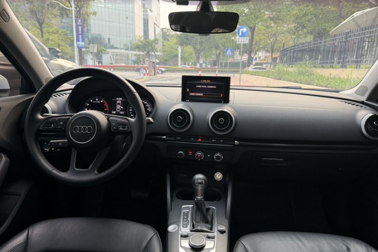 Used Audi A3 2020 Limousine 35 TFSI Fashion Edition China VI Emission Standard Interior 1