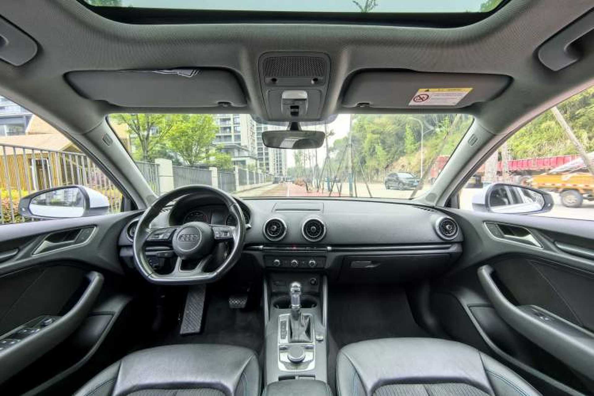 Used Audi A3 2020 Sportback 35 TFSI Fashion Edition China VI Emission Standard Interior 1