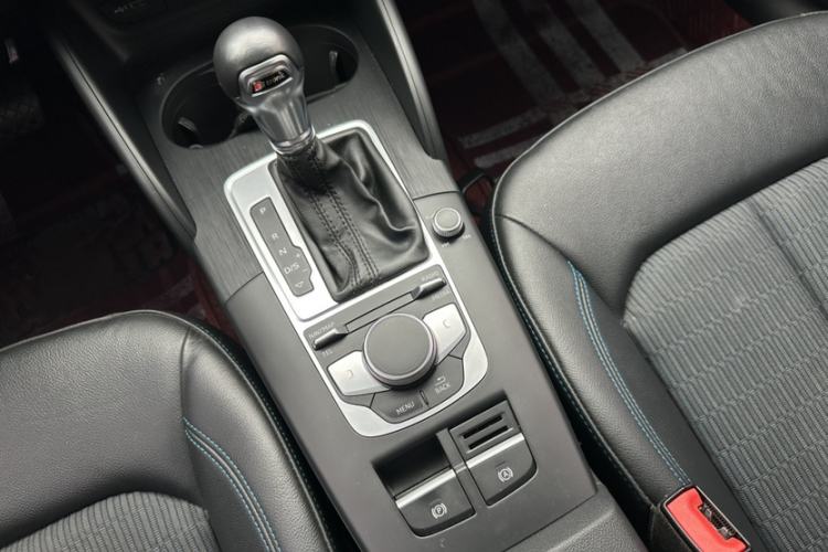 Used Audi A3 2020 Sportback 35 TFSI Fashion Edition China VI Emission Standard Interior 10