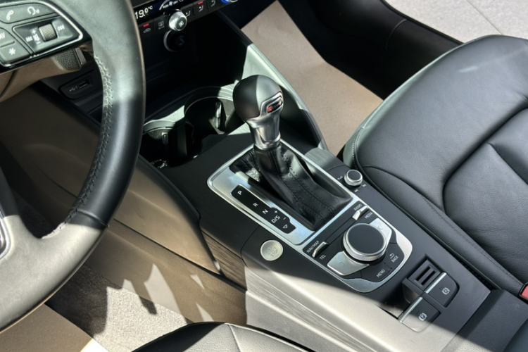 Used Audi A3 2020 Limousine 35 TFSI Style Edition China VI Emission Standard Interior 12