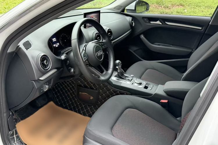 Used Audi A3 2020 Restyled Sportback 35 TFSI Entry-Level China VI Emission Standard Interior 2