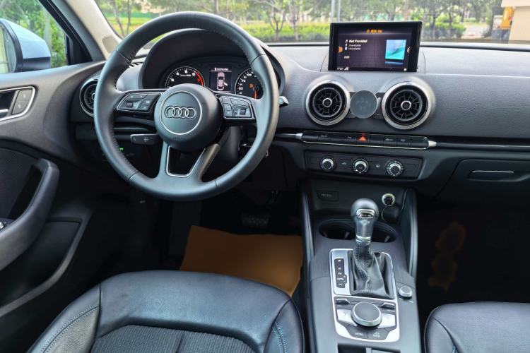 Used Audi A3 2020 Limousine 35 TFSI Fashion Edition China VI Emission Standard Interior 2