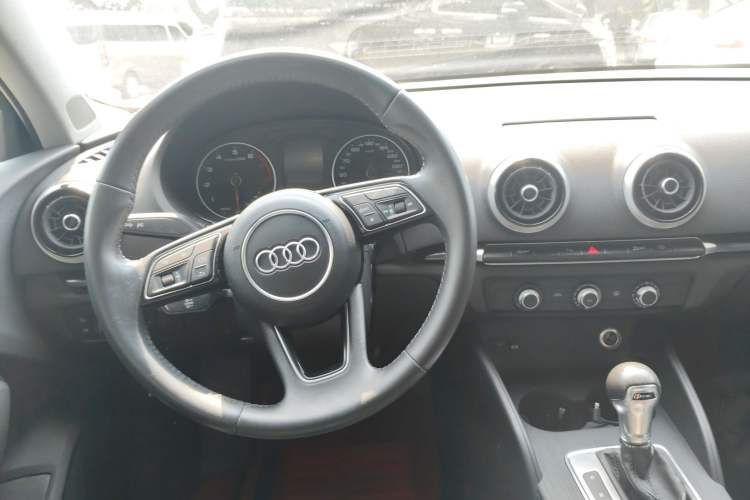 Used Audi A3 2020 Limousine 35 TFSI Fashion Edition China VI Emission Standard Interior 2