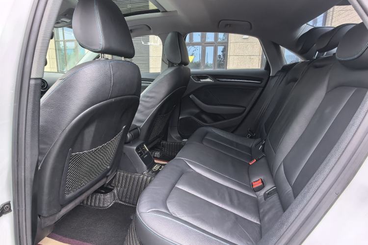 Used Audi A3 2020 Limousine 35 TFSI Fashion Edition China VI Emission Standard Interior 2