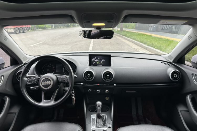 Used Audi A3 2020 Sportback 35 TFSI Fashion Edition China VI Emission Standard Interior 2