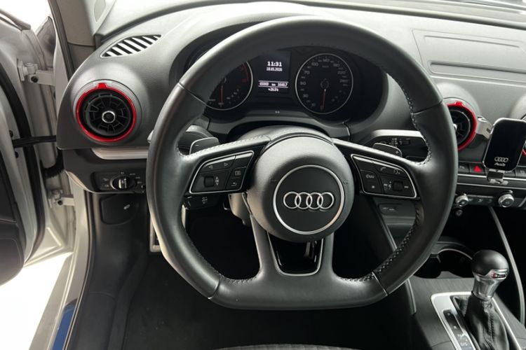 Used Audi A3 2020 Limousine 35 TFSI Sporty Version China VI Interior 2