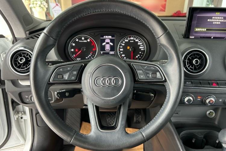 Used Audi A3 2020 Restyled Sportback 35 TFSI Entry-Level China VI Emission Standard Interior 2