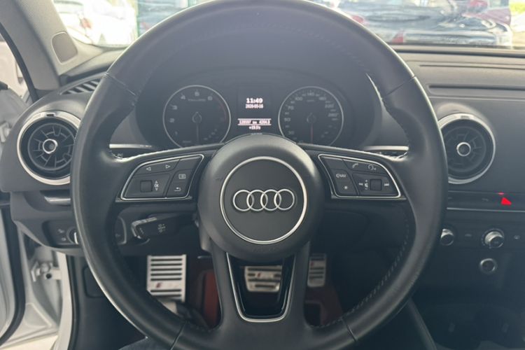 Used Audi A3 2020 Limousine 35 TFSI Fashion Edition China VI Emission Standard Interior 2