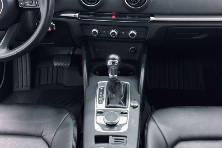 Used Audi A3 2020 Restyled Sportback 35 TFSI Entry-Level China VI Emission Standard Interior 3
