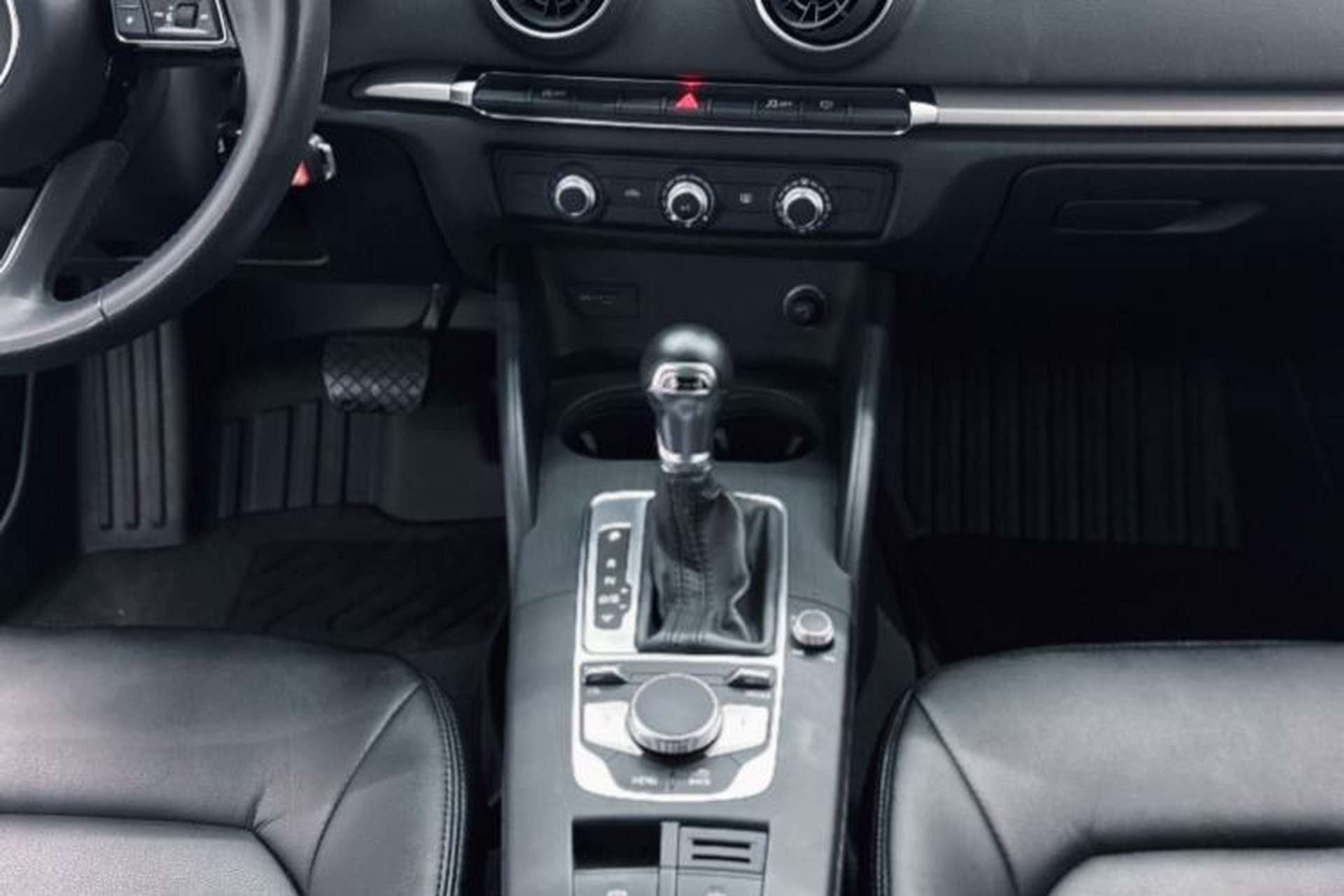 Used Audi A3 2020 Restyled Sportback 35 TFSI Entry-Level China VI Emission Standard Interior 3