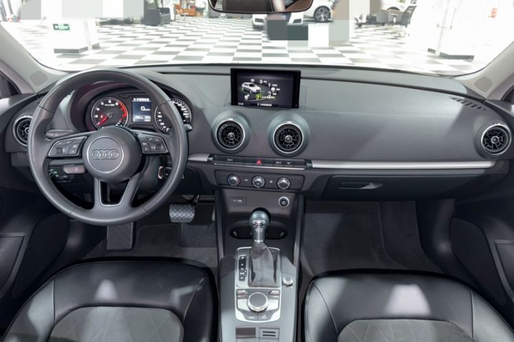 Used Audi A3 2020 Restyled Sportback 35 TFSI Entry-Level China VI Emission Standard Interior 3