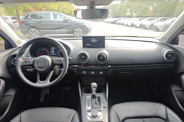 Used Audi A3 2020 Limousine 35 TFSI Fashion Edition China VI Emission Standard Interior 3