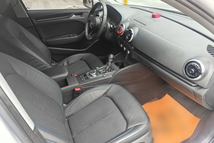 Used Audi A3 2020 Limousine 35 TFSI Fashion Edition China VI Emission Standard Interior 3