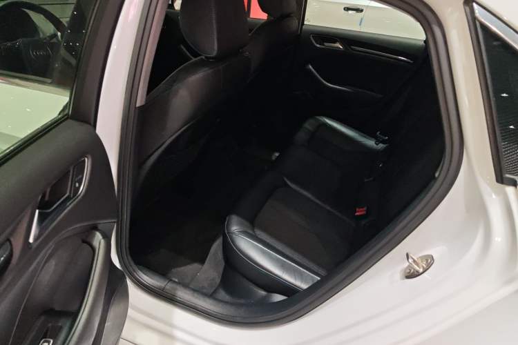 Used Audi A3 2020 Limousine 35 TFSI Fashion Edition China VI Emission Standard Interior 3