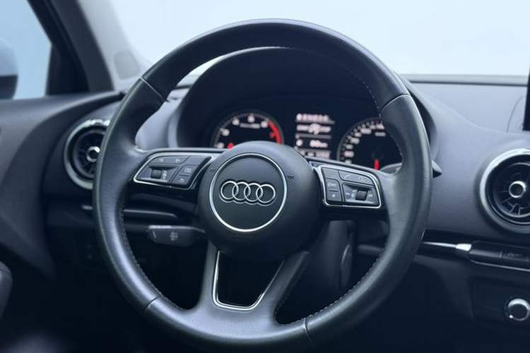 Used Audi A3 2020 Sportback 35 TFSI Fashion Edition China VI Emission Standard Interior 3
