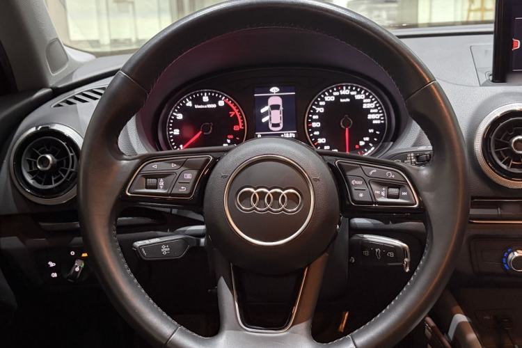Used Audi A3 2020 Limousine 35 TFSI Fashion Edition China VI Emission Standard Interior 3