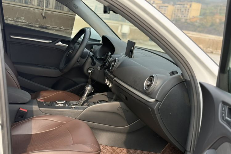 Used Audi A3 2020 Limousine 35 TFSI Ambition China VI Interior 3