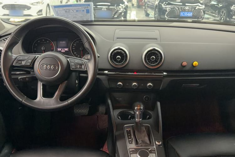 Used Audi A3 2020 Limousine 35 TFSI Fashion Edition China VI Emission Standard Interior 3