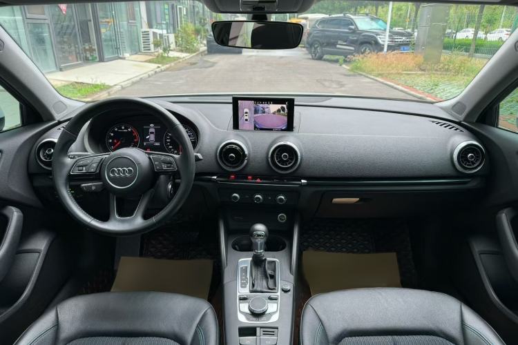 Used Audi A3 2020 Sportback 35 TFSI Fashion Edition China VI Emission Standard Interior 3